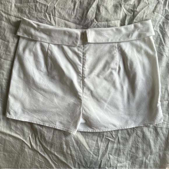 Sunday Best Mini Asymmetrical Skort - Picture 7 of 7